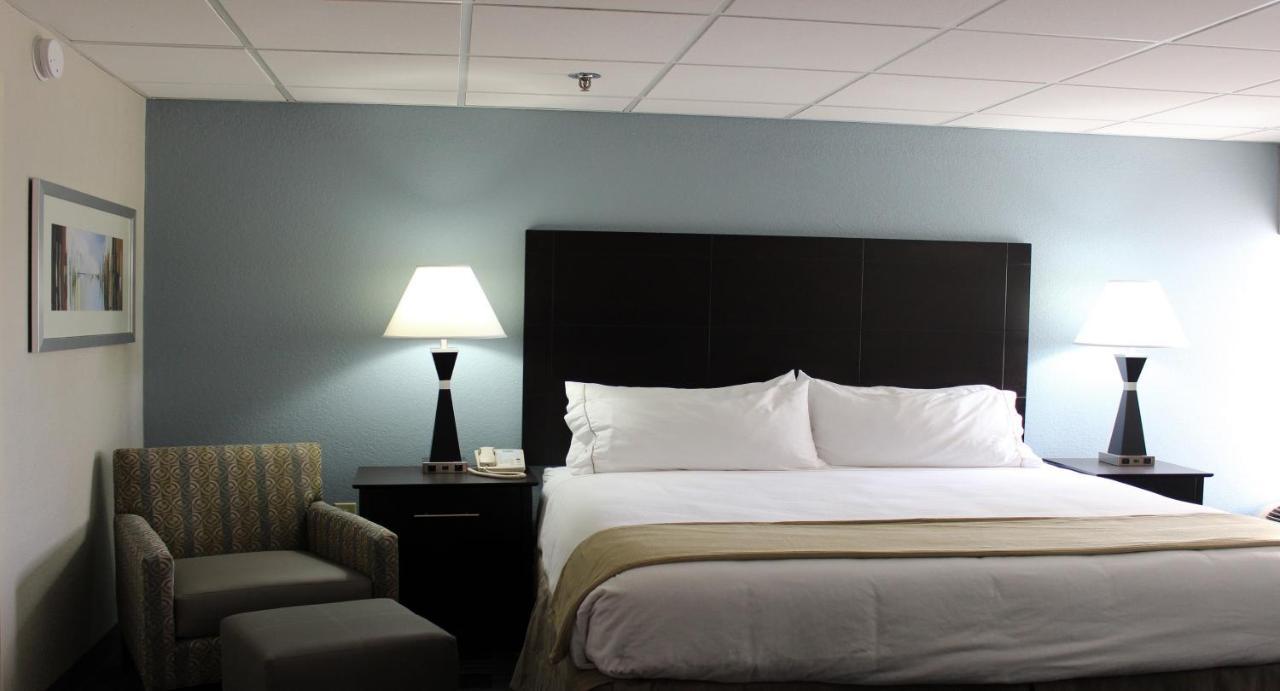 Holiday Inn Express Forsyth By Ihg Buitenkant foto