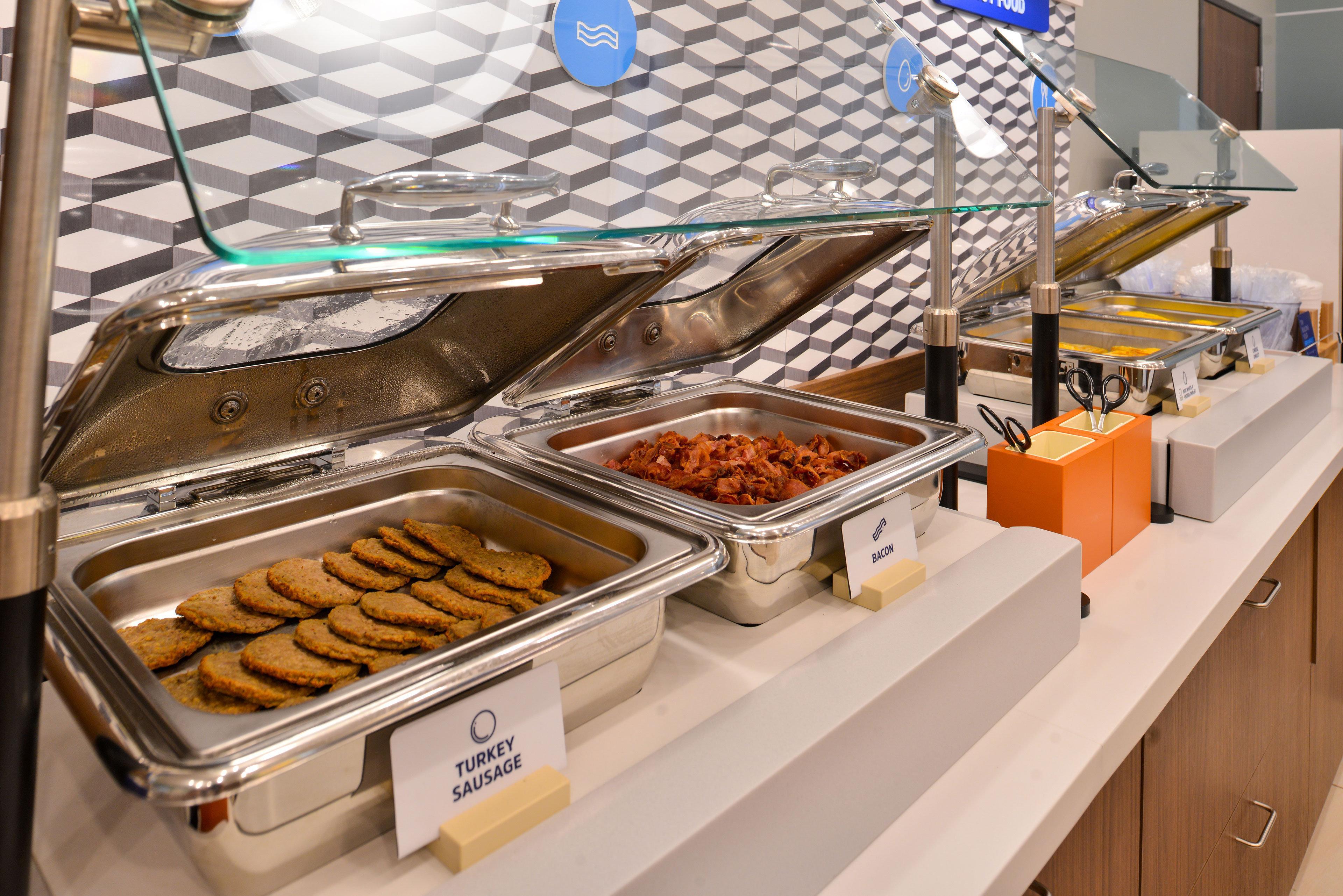 Holiday Inn Express Forsyth By Ihg Buitenkant foto