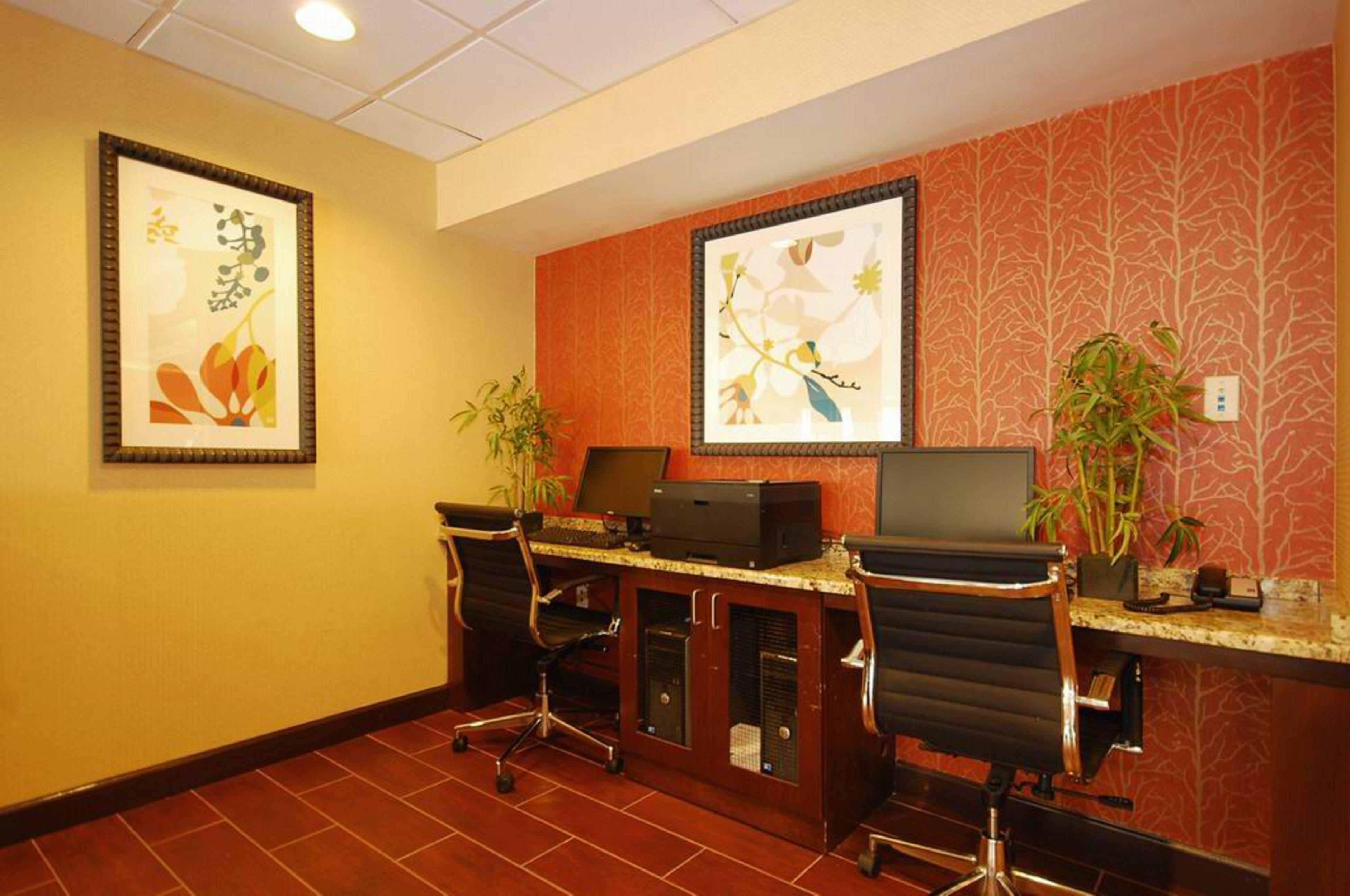Holiday Inn Express Forsyth By Ihg Buitenkant foto