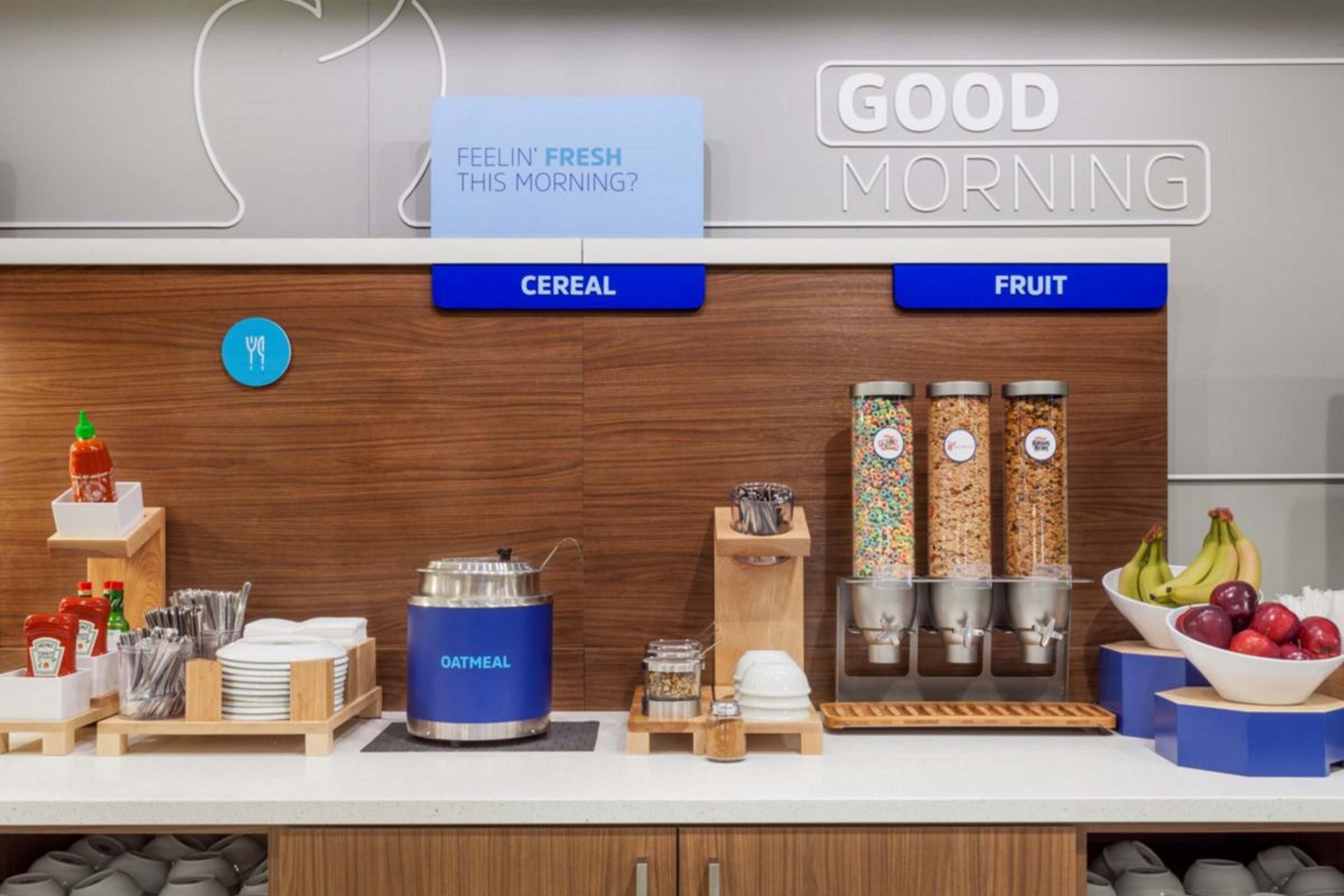Holiday Inn Express Forsyth By Ihg Buitenkant foto